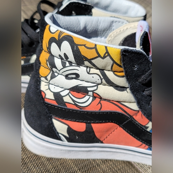 Vans Disney Sk8 Hicut Mickey & Friends Sneakers - Wmns Size 6.5 or 23cm - Picture 8 of 16